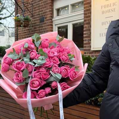 15 Spray Roses Bouquet