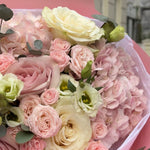 Blush Charm – Medium Pink Mixed Bouquet