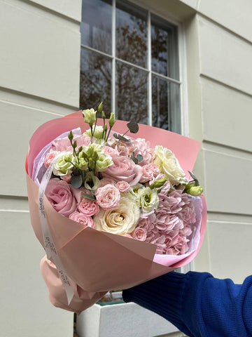 Blush Charm – Medium Pink Mixed Bouquet