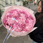 Blushing Blooms – Hydrangea & Rose Mix